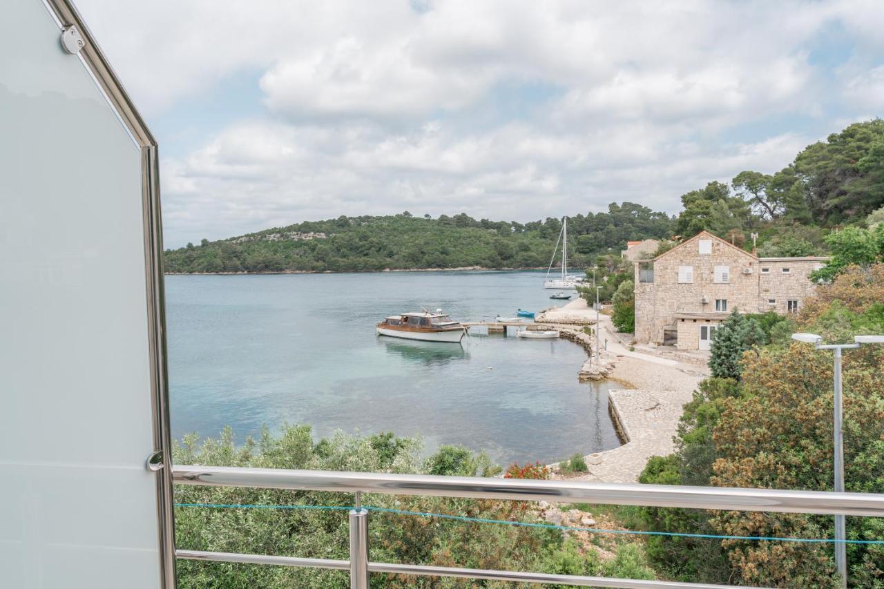 Guesthouse Kamarin Помена Екстериор снимка